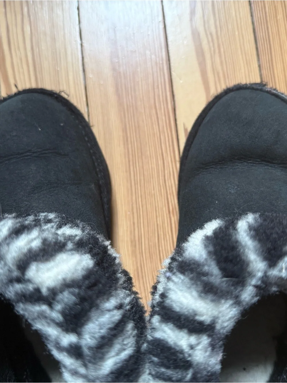 UGG short boots